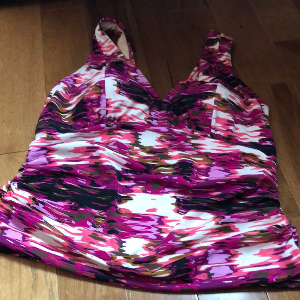 Inches Away swim tankini